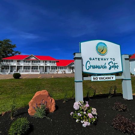 Gateway To Greenwich Suites Saint Peters Bay 外观 照片