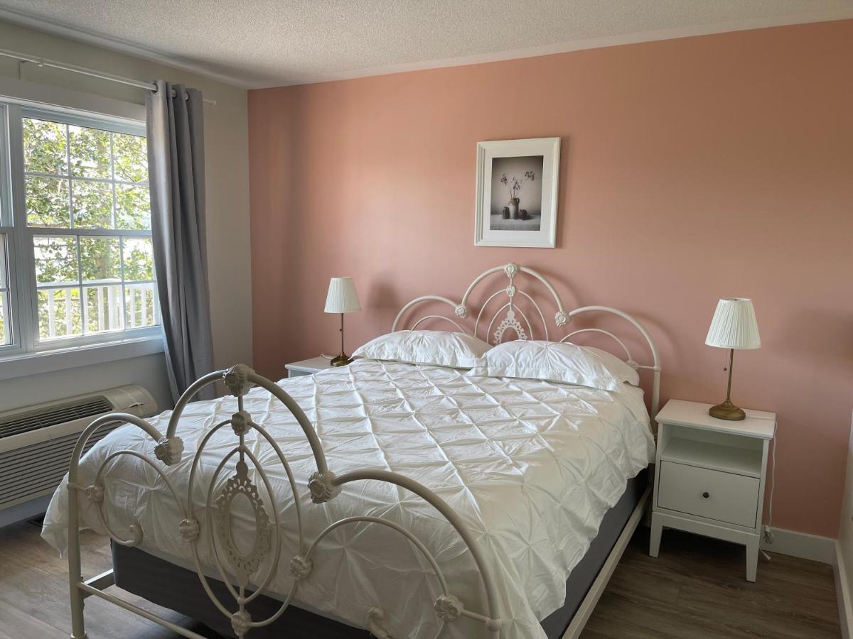 Gateway To Greenwich Suites Saint Peters Bay 外观 照片