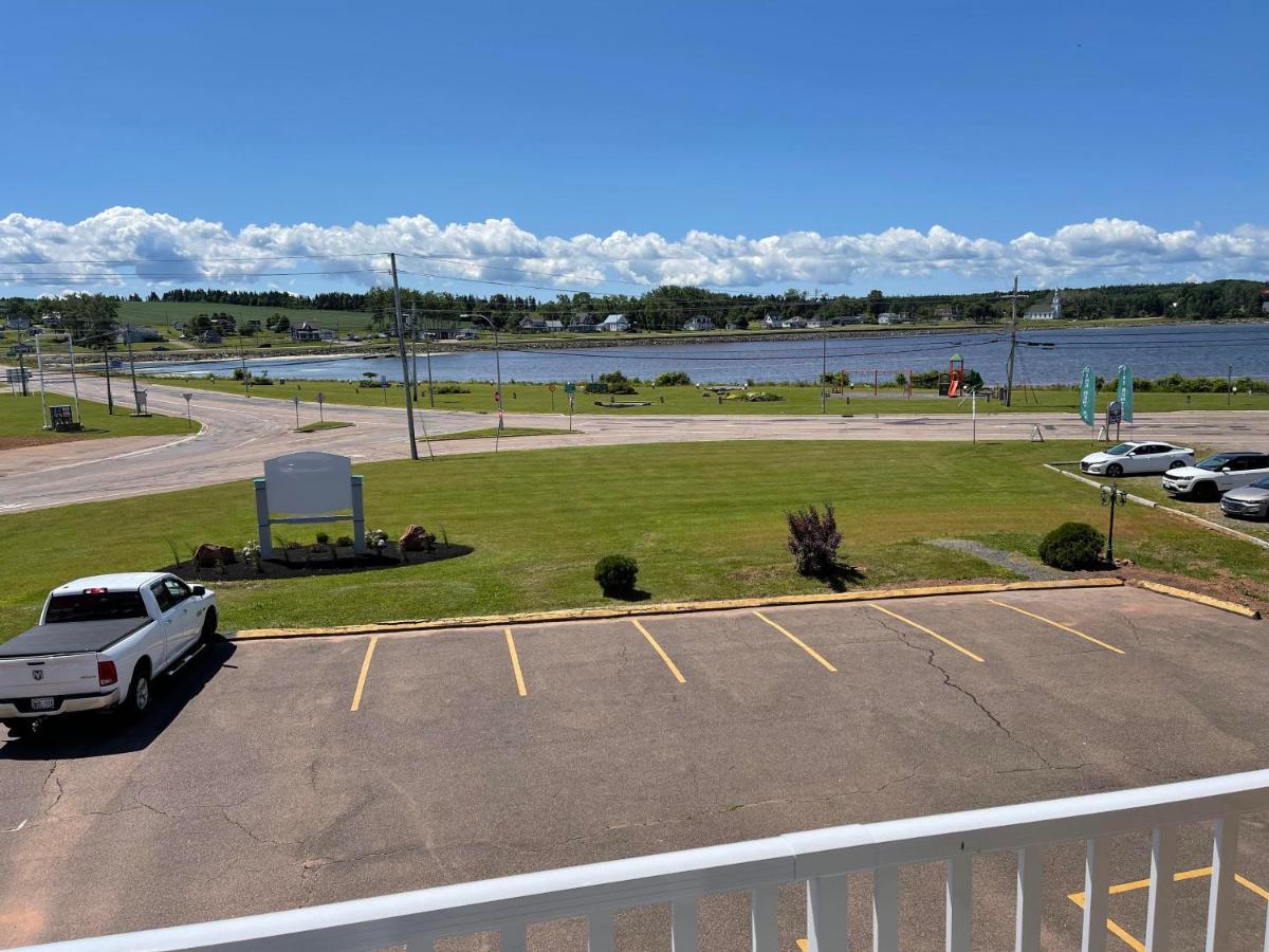 Gateway To Greenwich Suites Saint Peters Bay 外观 照片