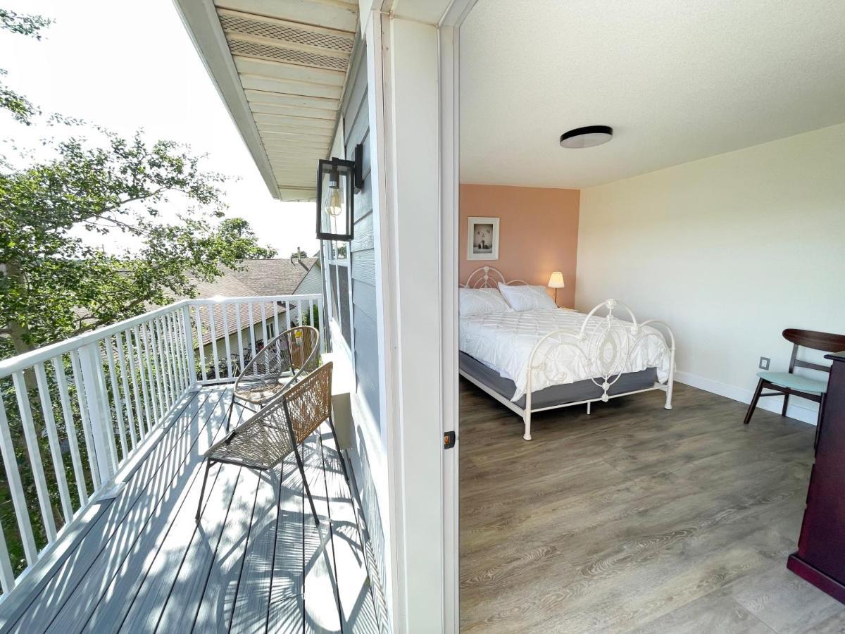 Gateway To Greenwich Suites Saint Peters Bay 外观 照片