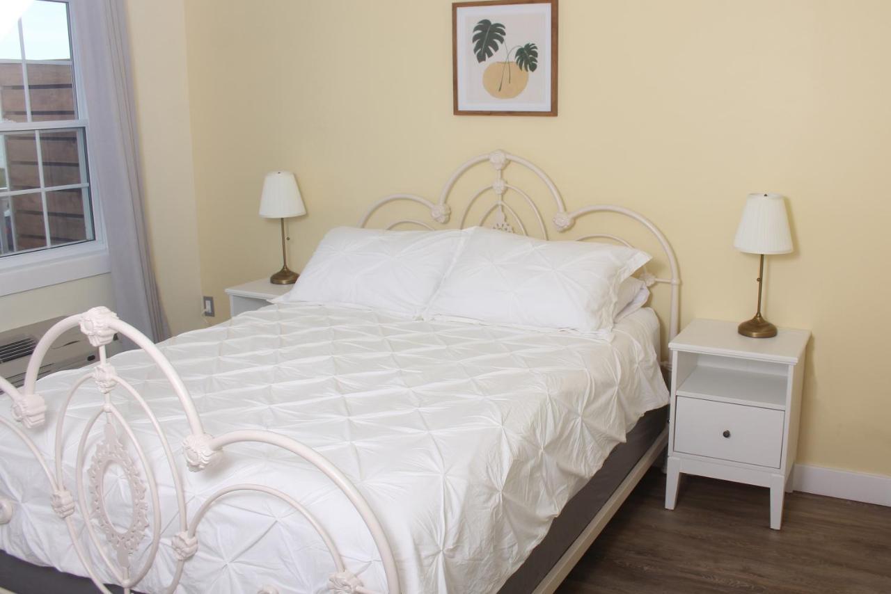 Gateway To Greenwich Suites Saint Peters Bay 外观 照片