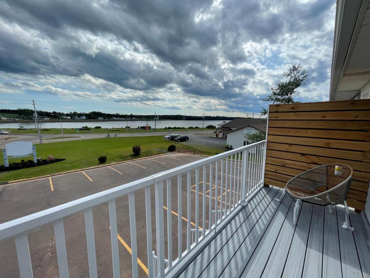 Gateway To Greenwich Suites Saint Peters Bay 外观 照片